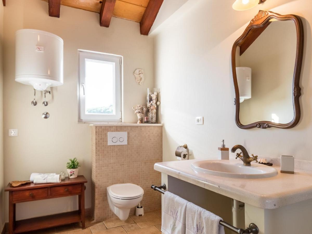 Luxurious Villa In Selca With Pool Exteriér fotografie