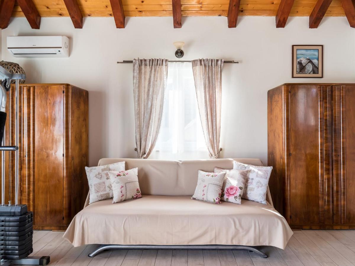 Luxurious Villa In Selca With Pool Exteriér fotografie
